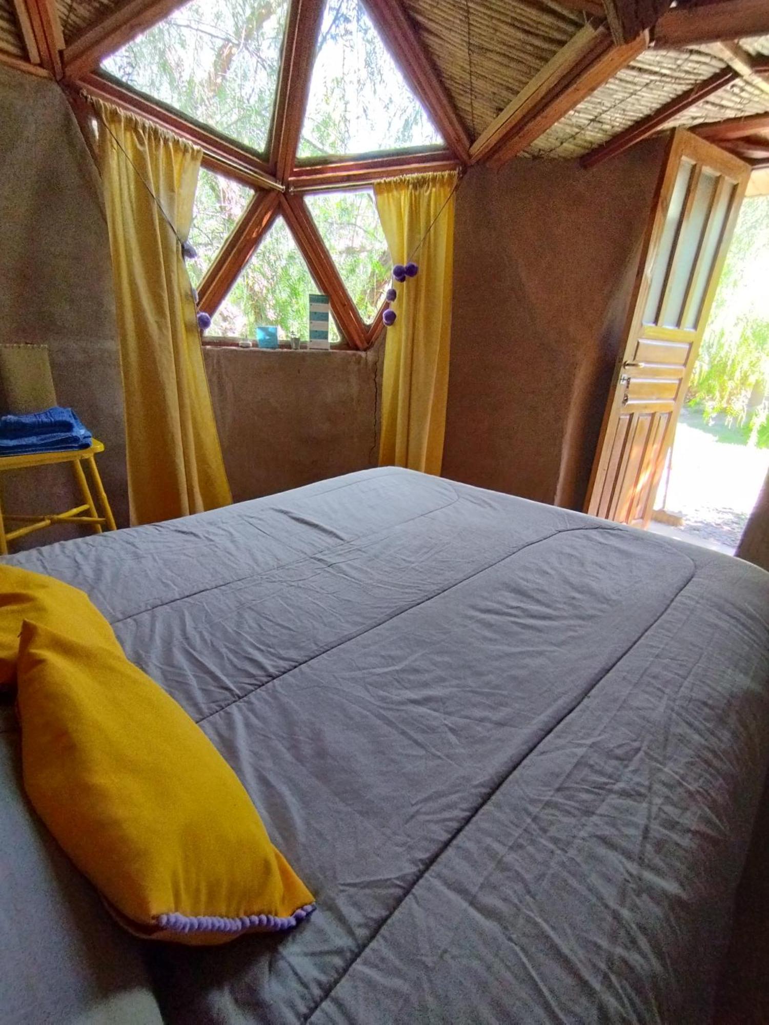 Casa Arbol Domos Hostel Cafayate Exterior photo